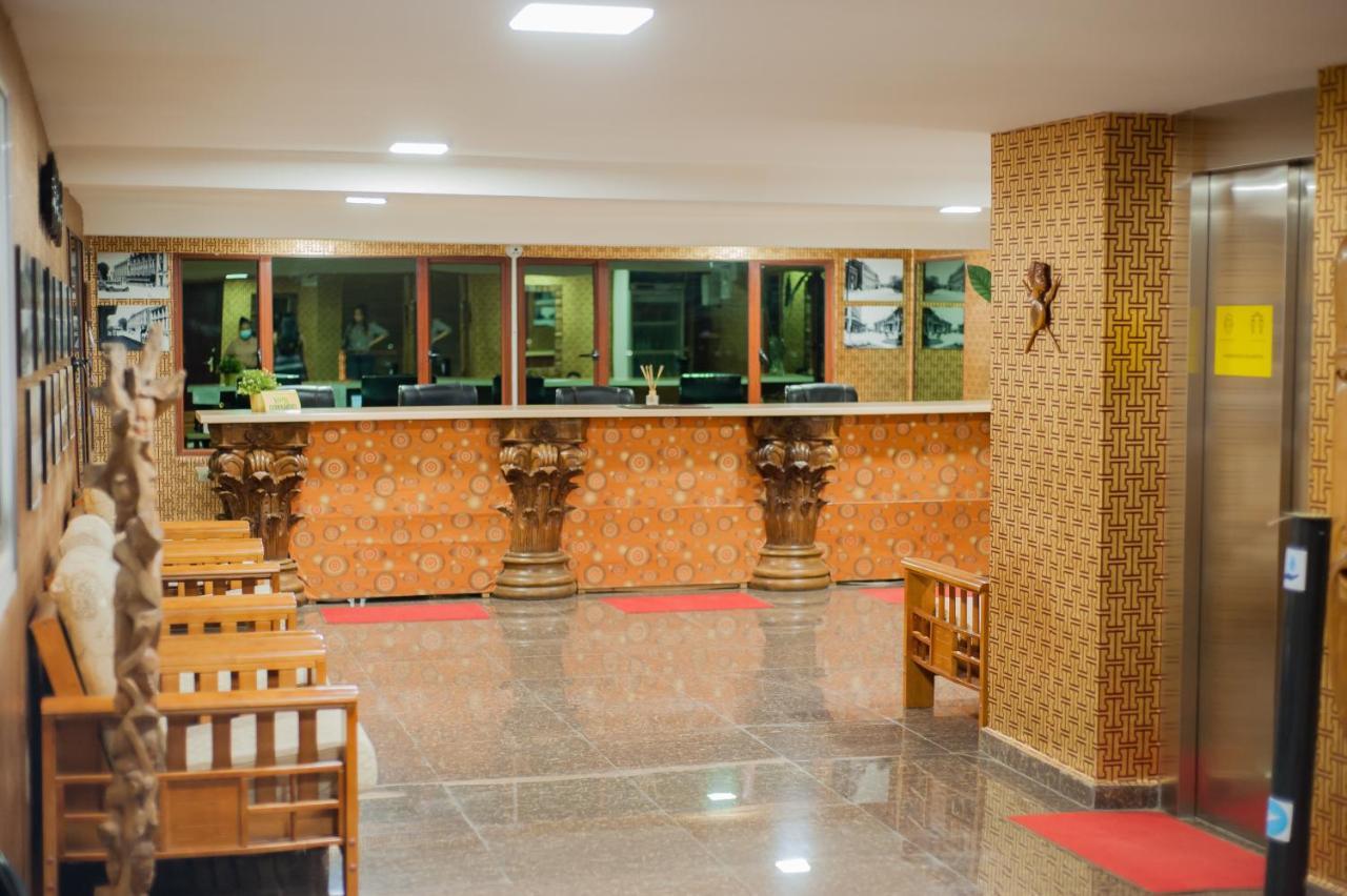 Hotel Le Pousse Pousse Antananarivo Exterior foto